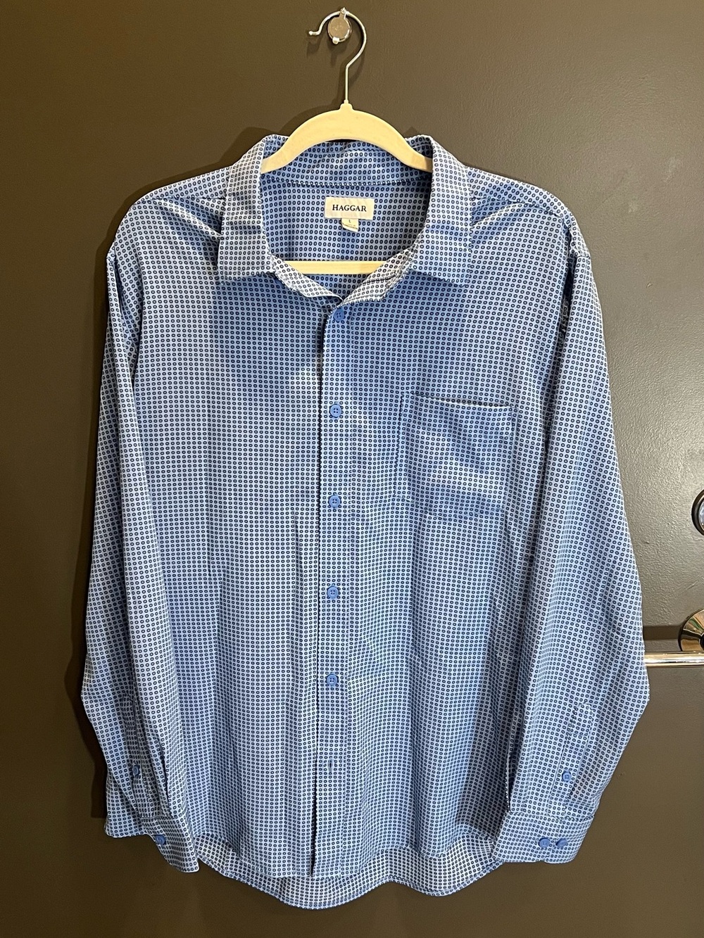 Haggar Men’s Blue Geometric Button-Down Shirt – Size Large